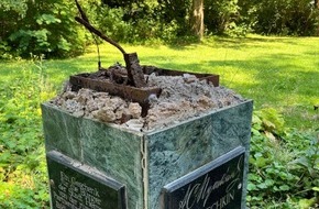 Kreispolizeibeh&ouml;rde M&auml;rkischer Kreis: POL-MK: 1,80 Meter hohe Bronze-Statue aus dem Friedenspark gestohlen