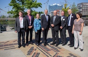 MSH Medical School Hamburg: Ferienprogramm für kluge Köpfe / Schulsenator Ties Rabe eröffnet JuniorAkademie St. Peter-Ording an der MSH