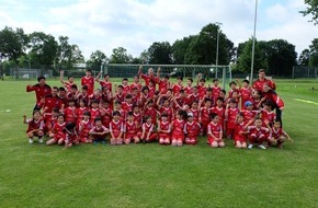 HSV Fußball AG: HSV-Presseservice: Auf zu neuen Zielen: HSV eröffnet Fußballschule in China