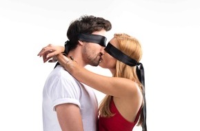 ProSieben: Liebe auf den ersten Kuss? "Kiss Bang Love" -
Die neue Dating-Show auf ProSieben