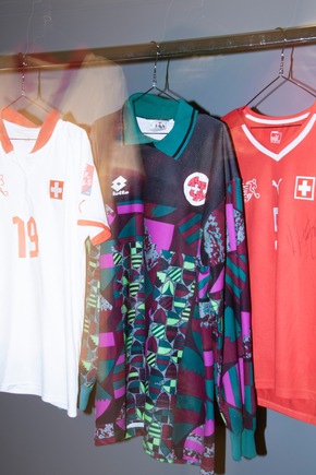 Dressed to Win. Neue Sonderausstellung anlässlich der WEURO im Textilmuseum St.Gallen
