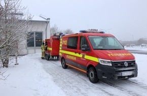 Feuerwehr VG Asbach: FW VG Asbach: Feuerwehr testet Notstrom-Einspeisung an öffentlichen Gebäuden