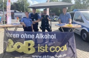 Polizeipräsidium Mittelhessen - Pressestelle Wetterau: POL-WE: Bad Vilbel: Polizei sensibilisiert hinsichtlich alkoholbedingter Gefahren im Straßenverkehr und informiert über Möglichkeiten, auch im Alter mobil zu bleiben