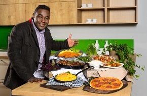 ZDF: Deutsche Küche und deutsche Wurst im großen Test / Sternekoch Nelson Müller mit zwei "ZDFzeit"-Sendungen zu zwei zentralen Ernährungsfragen (FOTO)