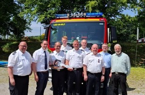 Freiwillige Feuerwehr Lügde: FW Lügde: Feierliche Einweihung und Übergabe des neuen Mittleren Löschfahrzeugs (MLF) in Falkenhagen