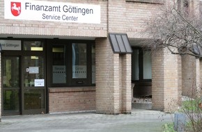 Polizeidirektion Göttingen: POL-GOE: (3/2014) Versuchte Brandanschläge in Göttingen - Noch keine Spur von den Tätern, Ermittlungsgruppe sucht dringend Zeugen