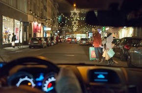 Deutscher Verkehrssicherheitsrat e.V.: Zu Fuß in der Stadt - welche Gefahren lauern? / Aufmerksamkeit und Rücksicht sind erforderlich (FOTO)