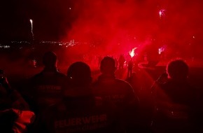 Feuerwehr Bergisch Gladbach: FW-GL: Bilanz zur Silvesternacht der Feuerwehr Bergisch Gladbach