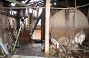 Polizeiinspektion Nienburg / Schaumburg: POL-NI: Brand eines Schweinestalls -Bilder im Download -
