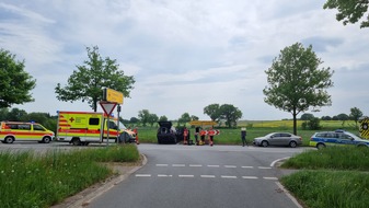 POL-STD: Fahrraddiebstahl in Buxtehude vereitelt - Polizei sucht Täter und Zeugen, Drei Verletzte bei Vorfahrtsunfall in Horneburg
