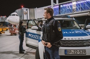 Bundespolizeidirektion München: Bundespolizeidirektion München: Unruly Passenger auf Flug BT927 - Bundespolizei am Flughafen München schreitet ein