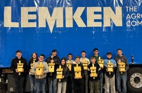 Freiwillige Feuerwehr Alpen: FW Alpen: Jugendfeuerwehr engagiert sich handwerklich f&uuml;r den Artenschutz