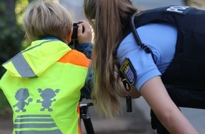 Polizeipräsidium Südhessen: POL-DA: Südhessen: Bilanz nach "Blitz für Kids" Kontrollen / Mehr als 2000 Fahrzeuge überprüft / Grundschülerinnen und Grundschüler geben grüne und gelbe Karten heraus