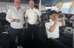 Euvia Travel GmbH: Pressemitteilung: sonnenklar.TV geht mit Aroya Cruises auf Kurs