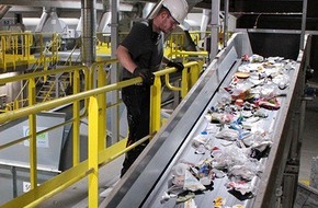 VDI Zentrum Ressourceneffizienz GmbH: Plastikmüll als Rohstoff - VDI ZRE veröffentlicht Film zum Kunststoffrecycling