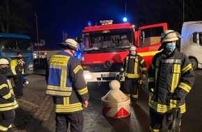 Freiwillige Feuerwehr Werne: FW-WRN: TH_1 - LZ1 - Ca. 500kg Findling auf der BAB, wurde irgendwie vom Parkplatz auf die BAB gebracht