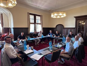 Pressebericht: Branchendialog im Integrated Worlds Management Circle