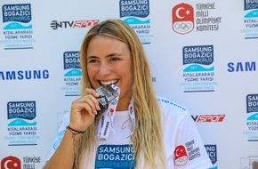 NP-Invest GmbH: Marburger Freiwasserschwimmerin beim 29. Cross-continental Swimming Race: Nathalie Pohl erzielt weiteren Erfolg am Bosporus (FOTO)