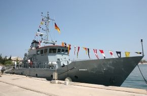 Presse- und Informationszentrum Marine: Marine : Drittes deutsches Boot an die libanesische Marine übergeben