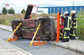 FW-NE: Jahresübung der Feuerwehr Kaarst