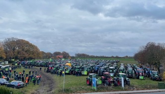 Polizeiinspektion Rotenburg: POL-ROW: ++ "Land schafft Verbindung" - Fünfhundert Traktoren auf dem Weg nach Bremen ++