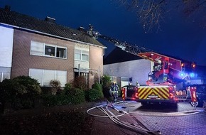 Feuerwehr Bocholt: FW Bocholt: Wohnungsbrand mit einer verletzen Person