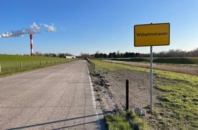 Polizeiinspektion Wilhelmshaven/Friesland: POL-WHV: Verkehrsunfallflucht im Stadtnorden
