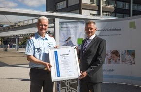 Presse- und Informationszentrum des Sanitätsdienstes der Bundeswehr: Bundeswehrkrankenhaus Ulm: Qualitätsmanagement nach DIN EN ISO 9001 zertifiziert