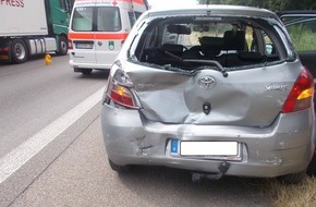 Polizeidirektion Landau: POL-PDLD: Verkehrsunfall mit verletztem PKW Fahrer
