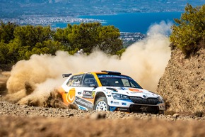 Akropolis Rallye Griechenland: Doppelsieg für SKODA FABIA Rally2 evo Teams in der WRC2