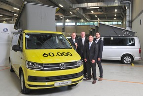 Volkswagen Nutzfahrzeuge / &apos;Hotel California&apos;: 60.000-mal mit eingebauter Ferienfreude / - Jubiläum in der California-Fertigung Hannover-Limmer / - Reisemobil steuert 2015 Produktionsrekord an