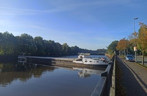 Wasserschutzpolizeiinspektion Oldenburg: WSPI-OLD: Binnenschiff liegt quer im Schleusenvorhafen Oldenburg