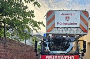 Freiwillige Feuerwehr Königswinter: FW Königswinter: Feuerwehr kann Brandausbreitung in enger Altstadtbebauung stoppen
