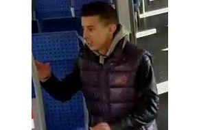Polizei Düsseldorf: POL-D: Versuchter Raub in der S11 - Wer kennt die jungen Täter? - Polizei fahndet mit Bildern aus der Überwachungskamera