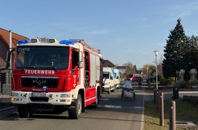 Feuerwehr Flotwedel: FW Flotwedel: Gasaustritt nach Bauarbeiten: Feuerwehr Br&ouml;ckel sichert Einsatzstelle in der Zirkenteilstra&szlig;e