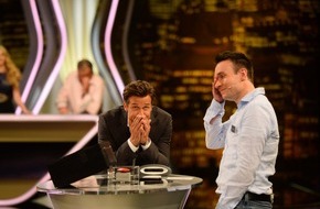 SAT.1: Es geht um 250.000 Euro: Profi-Pokerspieler Florian weint in SAT.1-Show "Deal or no Deal" (FOTO)