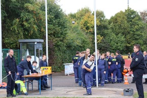 FW-OE: Jugendfeuerwehren beweisen Teamgeist bei landesweiter Leistungsspange in Lennestadt