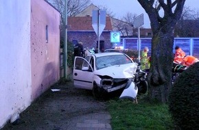 Polizei Düren: POL-DN: 15-Jähriger verursacht Autounfall - unter Alkohol- und Drogeneinfluss
