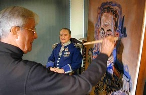 Polizeipräsidium Frankfurt am Main: POL-F: 031103 Â 1145 Nachtrag zur Meldung Nr. 1126 vom 30. Oktober 2003: Kunst und Polizei - Matinee im Polizeipräsidium Frankfurt am Main am Sonntag, den 2. November 2003, um 11.00 Uhr.