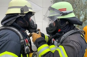 Feuerwehr und Rettungsdienst Bonn: FW-BN: Brand in einer Außensauna - Keine Verletzten.