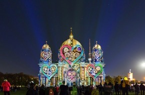 Festival of Lights: 22. FESTIVAL OF LIGHTS zeigt vom 9. bis 18. Oktober an rund 40 Orten in Berlin Colours of Love - Ein leuchtendes Fest f&uuml;r die Liebe