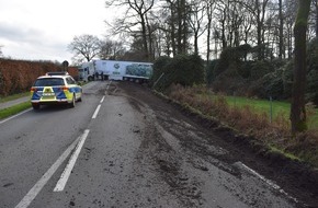 Polizeiinspektion Oldenburg-Stadt / Ammerland: POL-OL: +++ Westerstede: Lkw-Unfall endet glimpflich +++