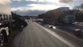 Verkehrsdirektion Mainz: POL-VDMZ: A 61 nach Unfall mit zwei Lkw zwischen Gau-Bickelheim und Bad Kreuznach gesperrt