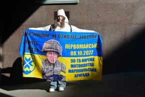 Die Uhr des Krieges &ndash; ein Ukrainische Fototagebuch