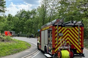 Feuerwehr Schwelm: FW-EN: Verkehrsunfall mit Motorrad, Beyenburger Str.