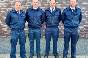 Feuerwehr Ratingen: FW Ratingen: Herzlichen Glückwunsch an unsere neuen Notfallsanitäter!