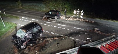 Freiwillige Feuerwehr Samtgemeinde Fredenbeck: FFW Fredenbeck: Schwerer Verkehrsunfall mit eingeklemmten Personen / 20-jähriger lebensbedrohlich verletzt