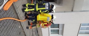 Feuerwehr Bochum: FW-BO: Brand im Ladenlokal Wittener Straße