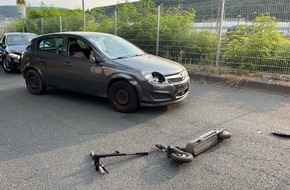 Polizei Hagen: POL-HA: E-Scooter-Fahrer missachtet Vorfahrt und wird schwer verletzt