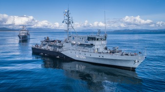Presse- und Informationszentrum Marine: Minenjagdboot "Grömitz" als Flaggschiff auf dem Weg in die Ägäis